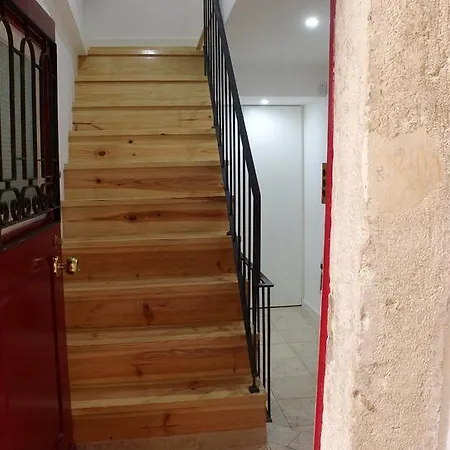 Alfama 44 *