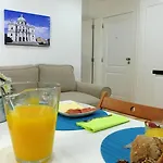 Alfama 44 شقة
